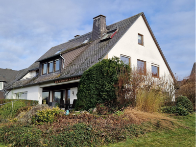 5-Zimmer-Wohnung mit 127m² mit herrlicher Aussicht in Meschede-Eversberg