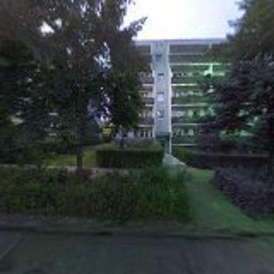 helle 4-Zimmer Wohnung mit Balkon, Einbauküche, in ruhiger und grüner Wohngegend, in Kürze freiwerdend