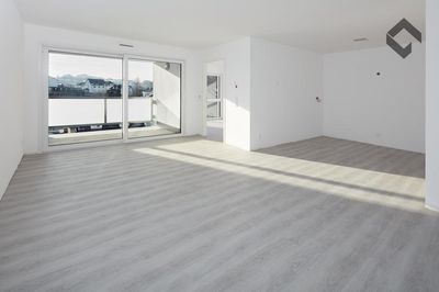 Neuwertig und
barrierefrei wohnen