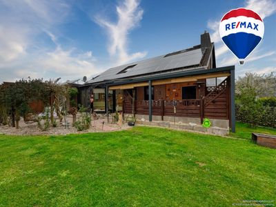 Einfamilienhaus mit PV-Anlage, Wintergarten und großem Grundstück