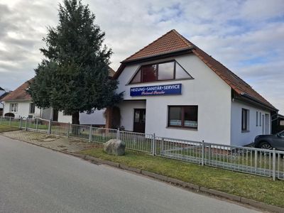 Wohnhaus mit nebenstehenden Büro/Werkstattgebäude - Ideal für Büro, Familie, Handwerk