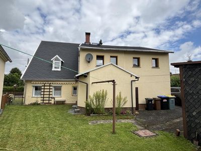 Gepflegtes Wohnhaus mit Garage und Schuppen