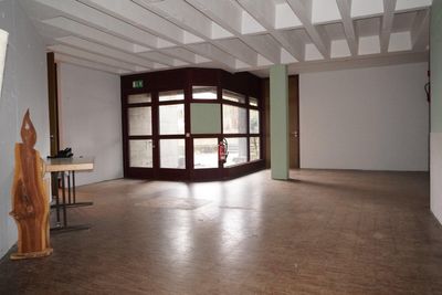 Großzügige Gewerbefläche im Untergeschoss