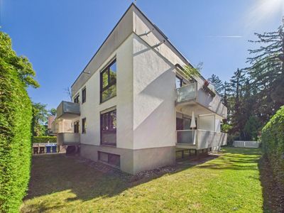 gut geschnittene 3 Zimmerwohnung mit 2 Balkonen in Toplage in München-Solln