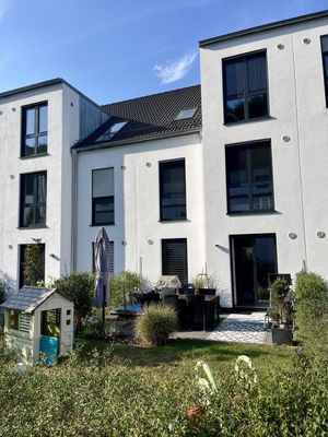 Attraktives, neuwertiges Reihenhaus in Sinzing – bezugsbereit ab Frühjahr 2026, provisionsfrei