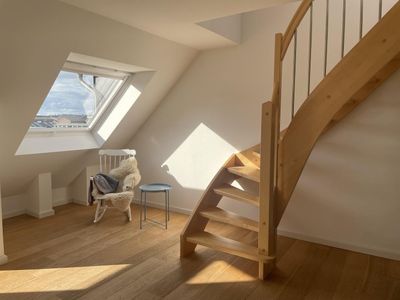 Provisionsfrei: Lichtdurchflutete Maisonette Wohnung