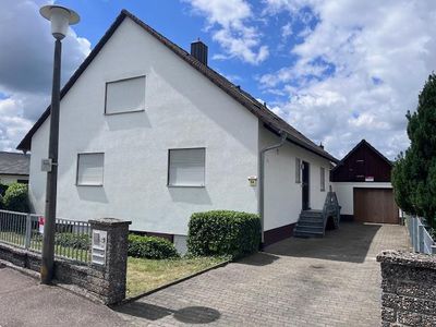 Freistehendes EF-Haus zum Mehrfamilienhaus erweiterbar
