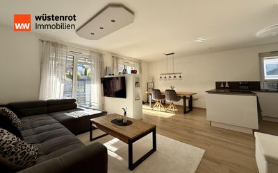 Attraktive 3-Zimmer-Eigentumswohnung mit Terrasse, Garten und KFZ-Stellplätzen