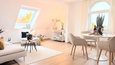 Reserviert–Frisch renovierte 4-Zi.-DG-Wohnung für Anleger (ca. 4,8% Rendite) o. Eigennutzer