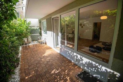 Bezugsfreie, renovierte 2/3 Zi. Terrassen-Eigentumswohnung mit TG-Stellplatz in Lokstedt