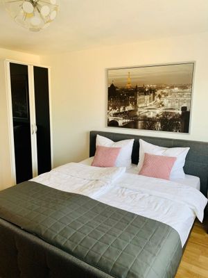 3-Zimmerwohnung mit Wlan, Tv, Küche, Dusche/WC, Waschmaschine, Trockner, Balkon und Haustiere Willkommen