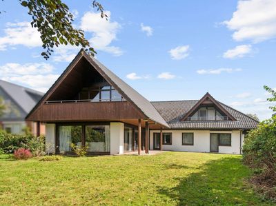 Wohnen im Grünen: Geräumiges Einfamilienhaus mit großem Grundstück in Horneburg