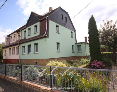 Doppelhaushälfte mit Garage, großem Grundstück und Gestaltungsfreiraum in Lübschütz!