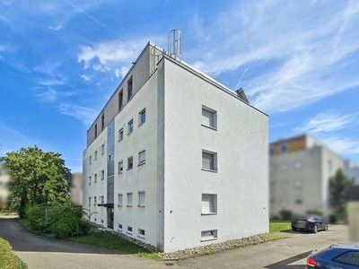 Helle 3-Zimmer-Wohnung im 1. Obergeschoss mit Garage und großer Loggia in Neckarsulm