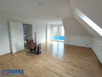 Geräumige Wohnung im Dachgeschoss
Schöner Wohnen im Villenviertel