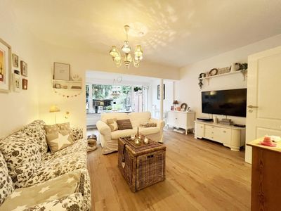 Einziehen und wohlfühlen: Modernes Reihenmittelhaus mit vielen Schlafzimmern und schönem Garten