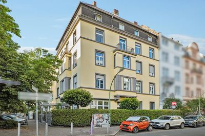 ++ Exklusive 2-Zimmer-Wohnung– liebevoller Altbau im Herzen von Sachsenhausen ++