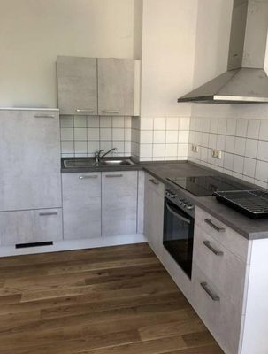 Traumwohnung mit echten Dielen, Einbauküche, Aufzug