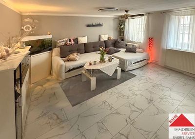 Fachwerk- Einfamilienhaus mit Scheune!