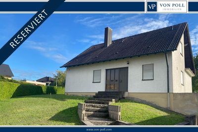 RESERVIERT Familienfreundliches Einfamilienhaus mit neuer Wärmepumpe und Ausbaupotential