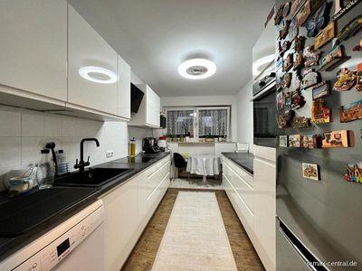 RE/MAX - Wohnen in Germering, 3-Zimmer mit Balkon!