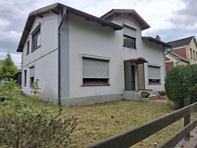 Geräumiges, günstiges 7,5-Zimmer-Einfamilienhaus in Ahrensbök
