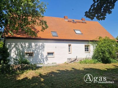 Modernisiertes Einfamilienhaus auf großem Grundstück in Ortsrandlage