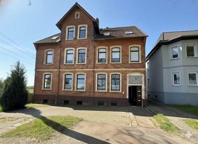 Sorgenfrei investieren: Vollvermietetes 3-Familienhaus mit sofortiger, solider Rendite