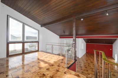 Familienfreundliches Reihenendhaus mit ELW und schönem Ausblick über Nöttingen