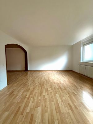 Familienglück mit Platz zum Leben – Gepflegte 5-Zimmer-Wohnung in Linkenheim-Hochstetten