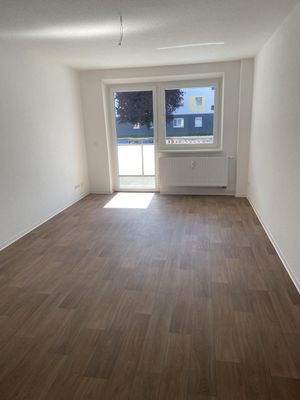 ---ALLES NEU--- Frisch sanierte 2-Raum-Wohnung