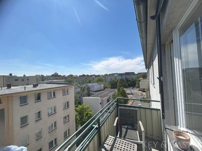 2-Zimmer-Wohnung mit Balkon nahe Schloss Charlottenburg