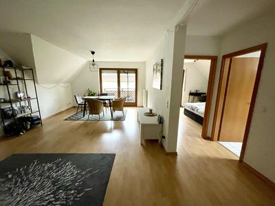 *HERVORRAGENDE KAPITALANLAGE IN BADEN-BADEN: 2 Zimmerwohnung mit Balkon und TG-Stellplatz, naturnah*