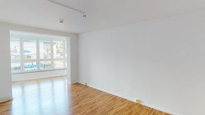 Großzügige 2-Raum-Erdgeschosswohnung in zentraler Lage