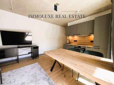 360 Grad Ansicht - Exklusives & möbliertes Apartment im kernsanierten Bunker -