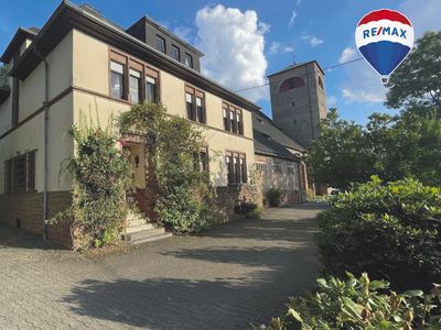 Ehemaliges PFARRHAUS: 
Schaffen Sie sich HIER 
Ihr zukünftiges Zuhause 
mit HANDWERKLICHEM Geschick!