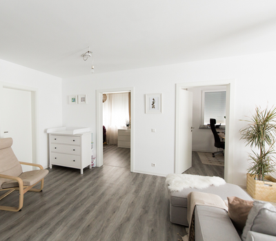 moderne 3,5-Zimmer Wohnung mit großer Terrasse zentral in Illingen