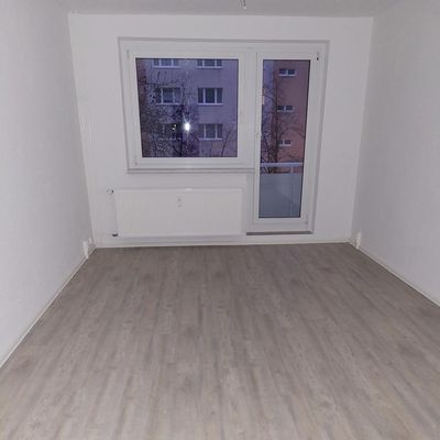Schicke 2-Zimmer-Wohnung mit Balkon in der Südstadt! Erstbezug nach Sanierung!