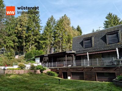 Ein Rückzugsort inmitten der Natur – Außergewöhnliches Wochenendhaus für Jäger oder Individualisten