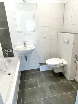 Frisch renovierte 3 Zimmer Wohnung