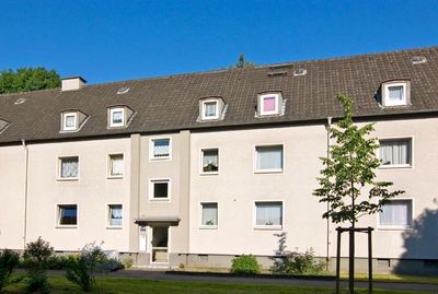 Helle gepflegte kleine 3-Zimmer-Wohnung in Duisburg Obermeiderich