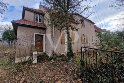 Großzügiges Grundstück mit entkernter Doppelhaushälfte zu Ausbauzwecken und Neunutzung gesucht