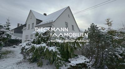 Viel Raum für Ideen: Einfamilienhaus mit Einliegerwohnung und großem Grundstück