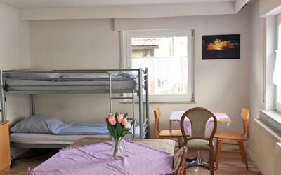 3-Zimmerwohnung mit Wlan, TV, Küche, 3x Schlafzimmer, Bad, WC, Waschmaschine, Trockner
