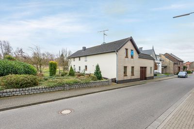 Modernisierter Dreikanthof mit großem Garten, Terrassen und Weitblick in Waldfeucht - Braunsrath!