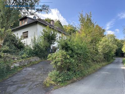 Charmantes Einfamilienhaus mit Waldgrundstück ca. 1.958 m²
in Traumlage von Waldems-Niederems