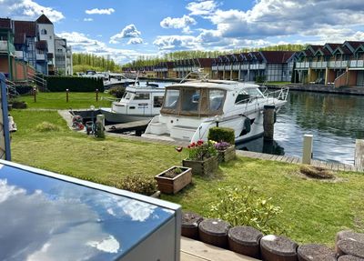 Von der Terrasse ins Boot - Urlaub beginnt direkt vor der Tür