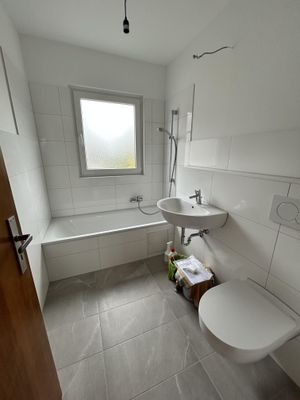 Helle 2,5 Zimmer Wohnung mit Balkon