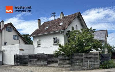 2-Familienhaus in zentraler Lage – Ideal für Kapitalanleger oder Handwerker mit Potential