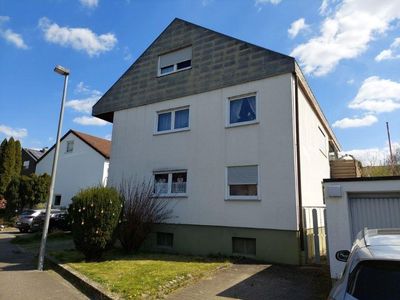 *Kapitalanlage mit Potential!* Dreifam.-Haus mit Doppelgarage! Mietansteigerung möglich!